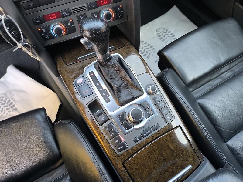 Audi A6 (2005) 3.0 TDi ZACHOVALÉ - fotka 20 z 28