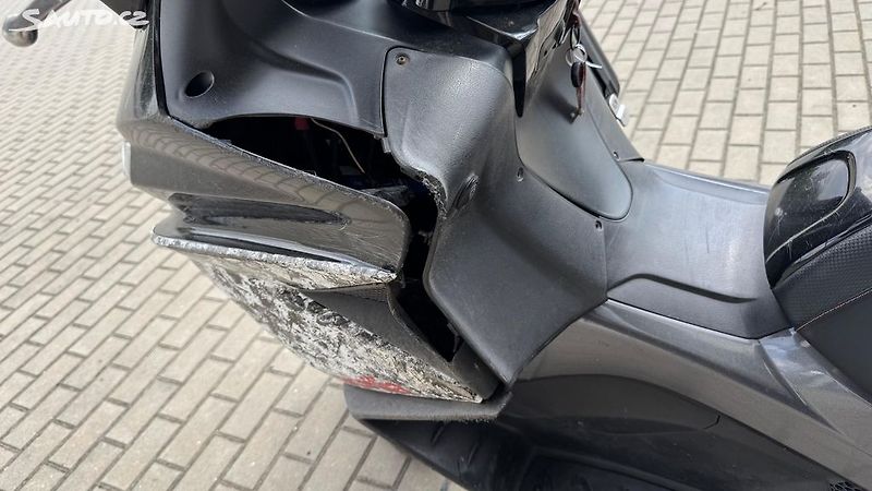 Aprilia SR SRV 850 56kw - fotka 9 z 15