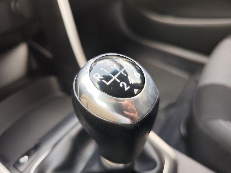 Hyundai i30 1.6 CRDi/81kW Trikolor Komfort - fotka 17 z 31