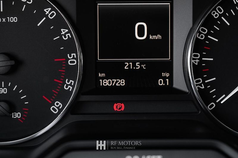 Škoda Octavia (2014) 1.6 TDI Elegance/Style - fotka 33 z 35