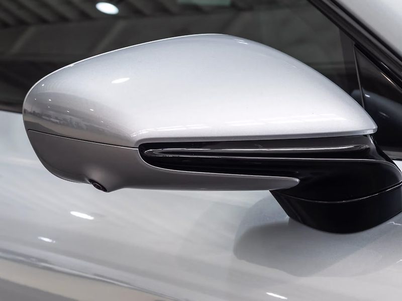 Porsche Taycan GTS Sport Turismo HuD Inno Ven - fotka 8 z 20