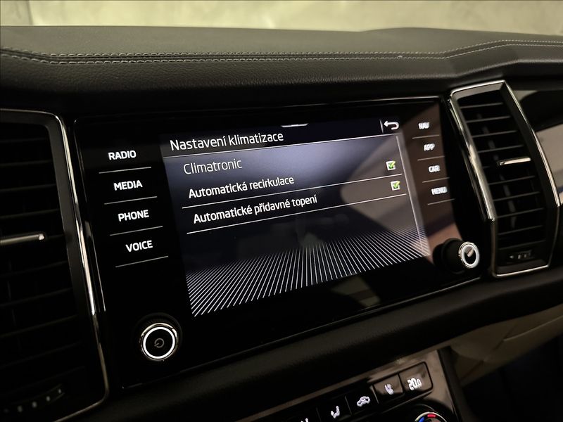 Škoda Kodiaq 2,0 TDi  DSG 4x4 L&K Virtual A - fotka 41 z 50