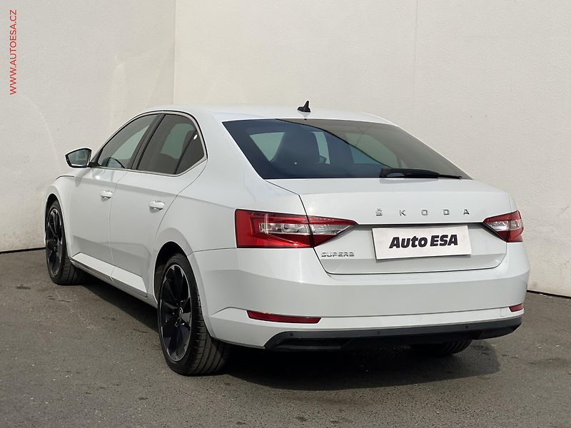 Škoda Superb (2019) 2.0 TDi, ČR, Ambition, DSG - fotka 6 z 18