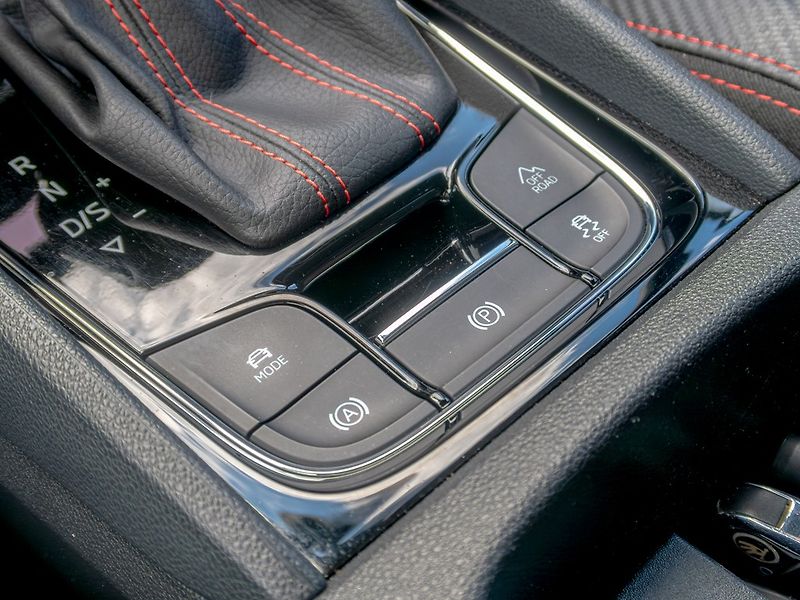 Škoda Kodiaq (2020) ČR 2.0BiTDI 176KW – MODRÉ RS - fotka 31 z 58