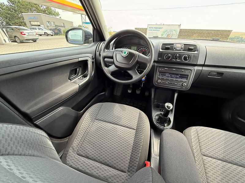 Škoda Fabia (2011) 1,2 TDI - fotka 8 z 16
