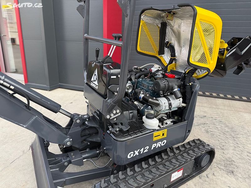 Gorila (2026) AKCE - Minibagr GX12 I PRO - fotka 3 z 8
