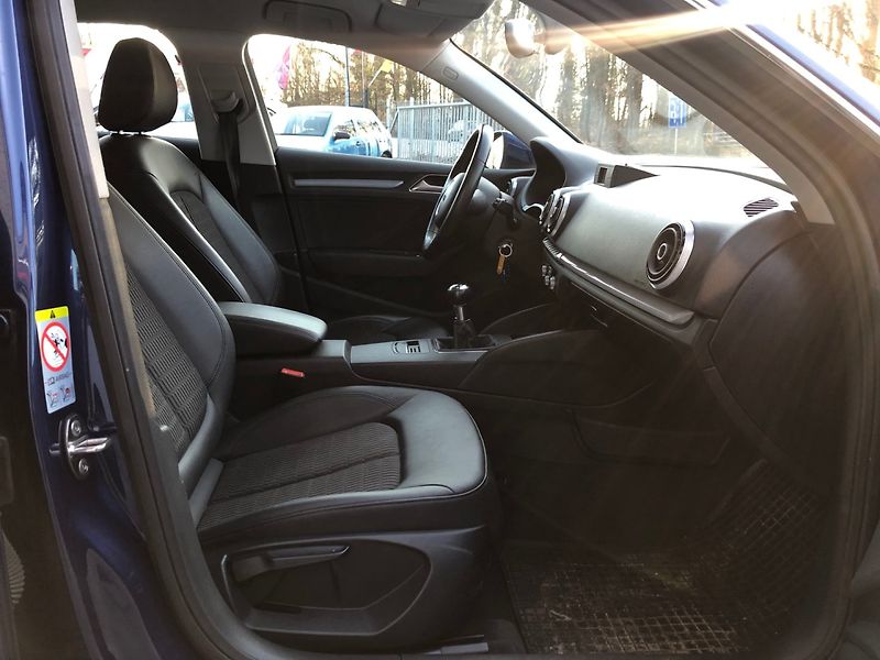 Audi A3 (2014) 1.6 TDi S-line - fotka 15 z 25