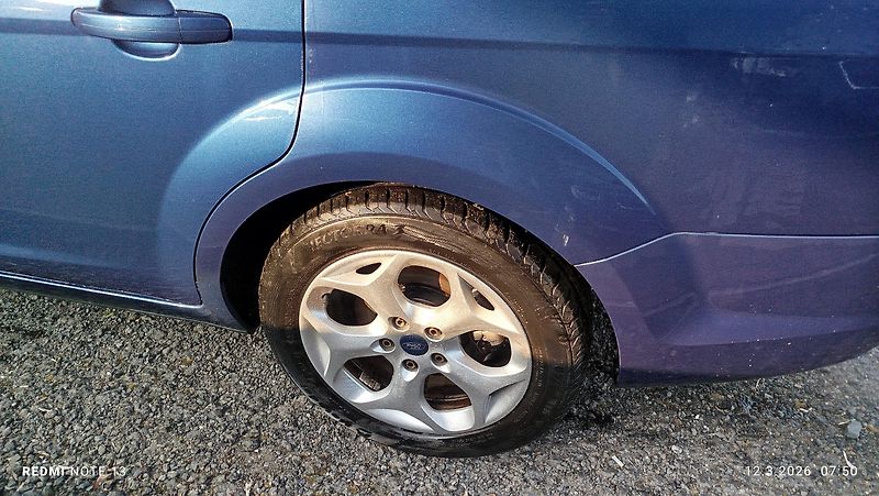 Ford Focus (2009) 2.0 16v  - fotka 5 z 13