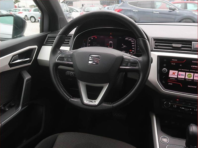 Seat Arona (2019) 1.6 TDI, Automat, Navi - fotka 7 z 20