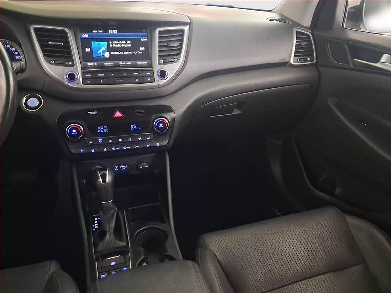 Audi A4 (2013) Ambiente 2.0 TDI, Tempomat - fotka 8 z 16