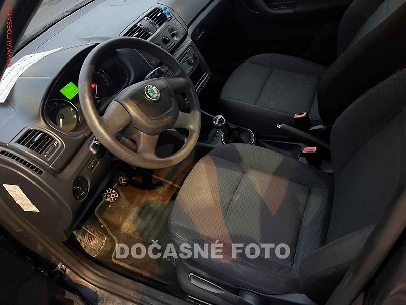 Škoda Fabia (2012) 1.2TSi, AC - fotka 3 z 3