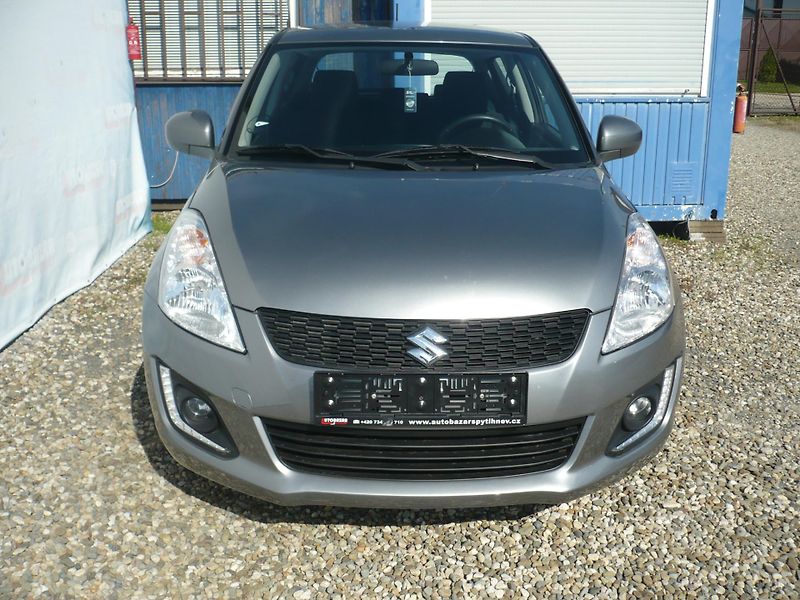 Suzuki Swift 1.2i Klimatizace - fotka 2 z 23