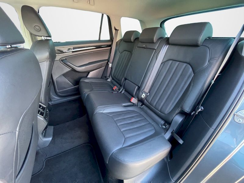 Škoda Kodiaq (2023) 2.0 TDI 147 kW 4x4 DSG L&K - fotka 25 z 35