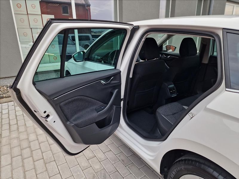 Škoda Scala 1.0 TSI 81kW Style, ČR,1.Maj. - fotka 18 z 50