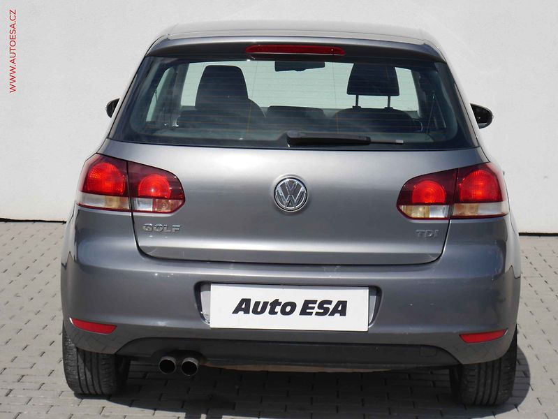 Volkswagen Golf (2009) 2.0TDi, AAC, tempo - fotka 5 z 19