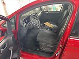 Volkswagen Touran 2,0 TDI KAMERA - náhled 7