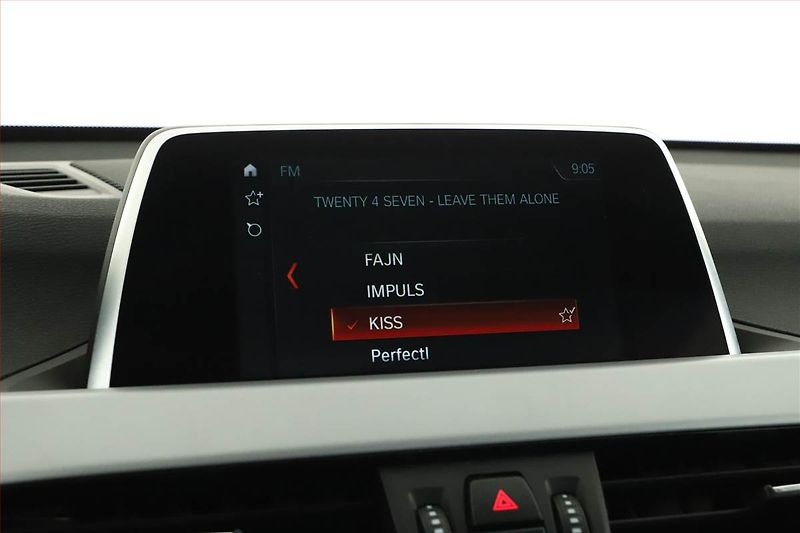 BMW X1 (2019) sDrive18i, Automat, Serv.kniha - fotka 14 z 19