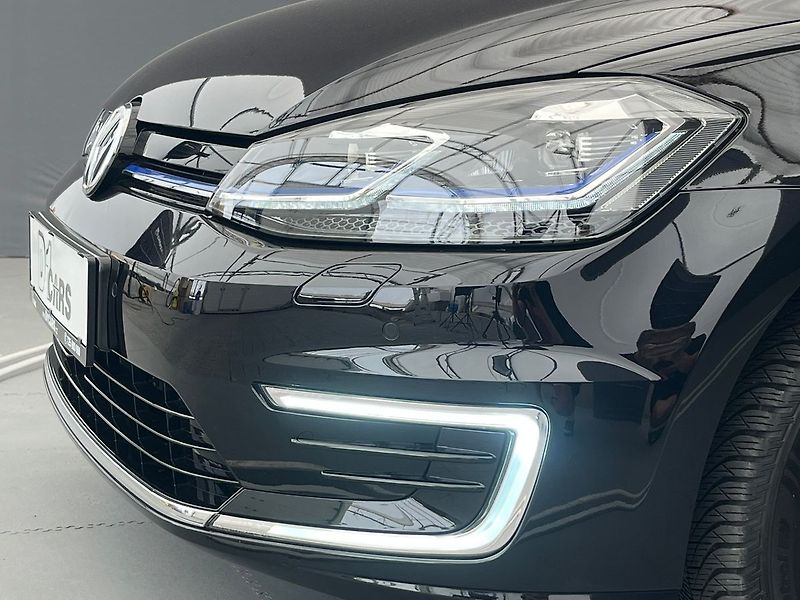 Volkswagen e-Golf 93,1% SoH, tep.čerp. virtual k - fotka 38 z 95