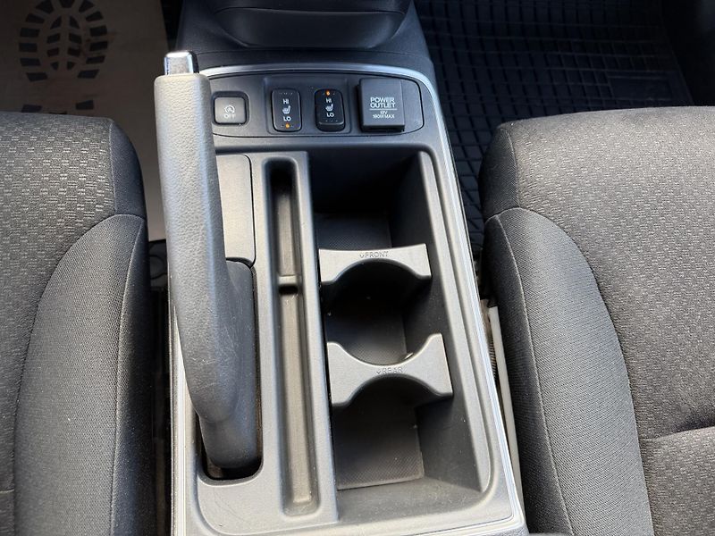 Honda CR-V Comfort 2WD - fotka 15 z 22