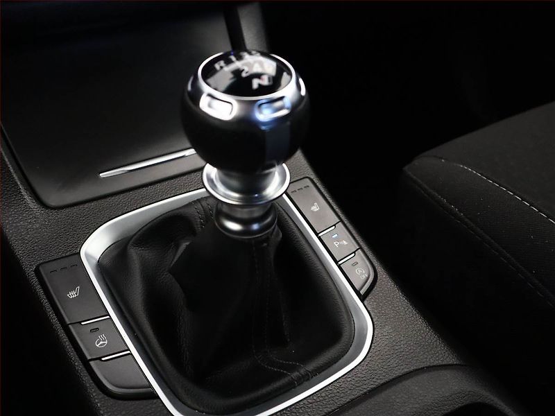 Hyundai i30 (2020) N-Line 1.4 T-GDI, Serv.kniha - fotka 13 z 15
