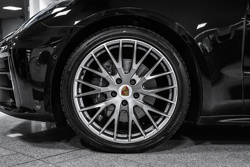 Porsche Panamera 4 /PANORAMA/BOSE/360/APPLECAR - fotka 6 z 20