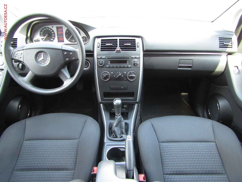 Mercedes-Benz Třídy B (2009) 1.5 i, AC - fotka 8 z 15