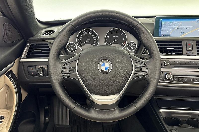 BMW Řada 4 420d Cabrio - fotka 20 z 23