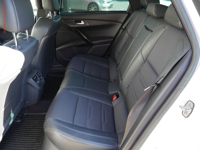 Peugeot 508 (2011) 2.2 HDi, ČR, GT, AT, bixen - fotka 10 z 21