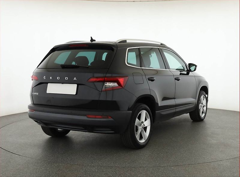 Škoda Karoq (2020) Style 1.6 TDI, Kůže, Navi - fotka 5 z 18