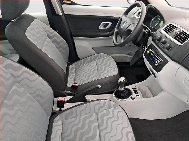 Škoda Roomster (2007) 1.4 16V, ČR,1.maj, nová STK - fotka 9 z 14