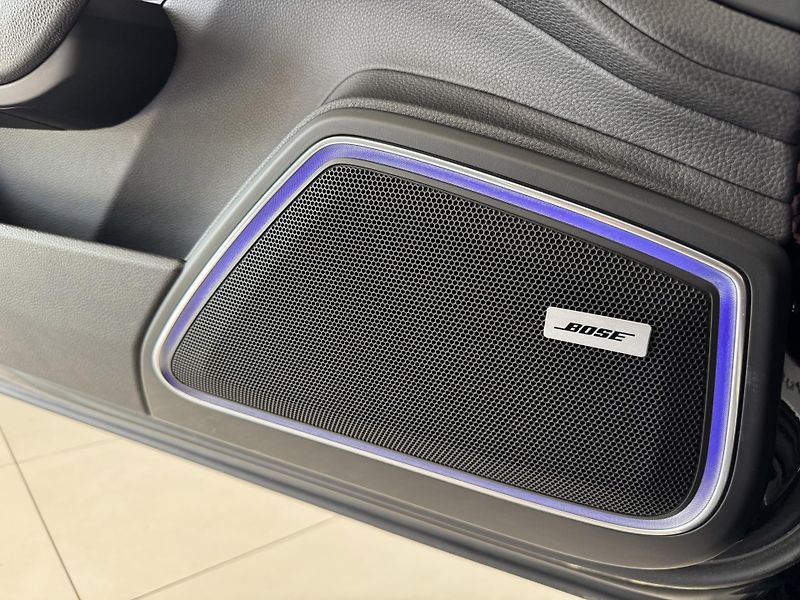 Porsche Panamera 4S 324kW*Chrono*REZERVACE! - fotka 33 z 39