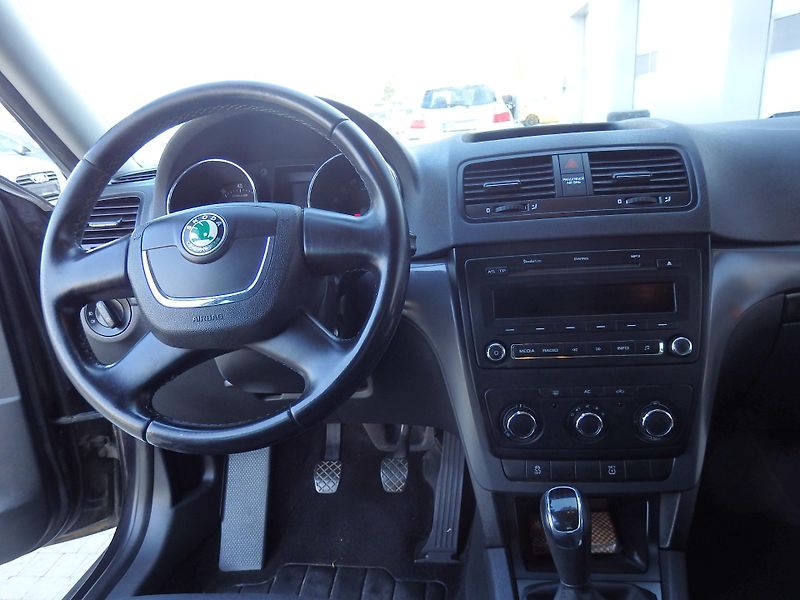 Škoda Yeti 1.2 TSI 77 kW KLIMA, ESP - fotka 12 z 16