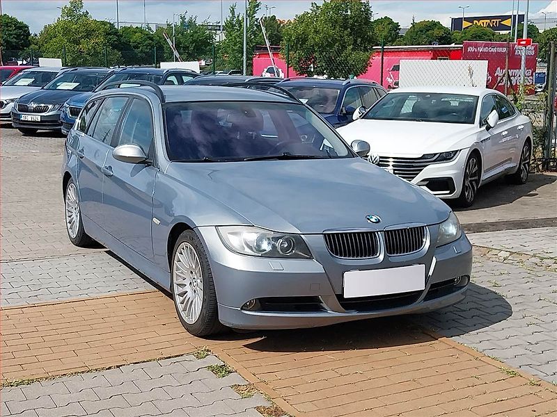 BMW Řada 3 (2005) 325 i, Xenony, Park. senzory - fotografie inzerátu