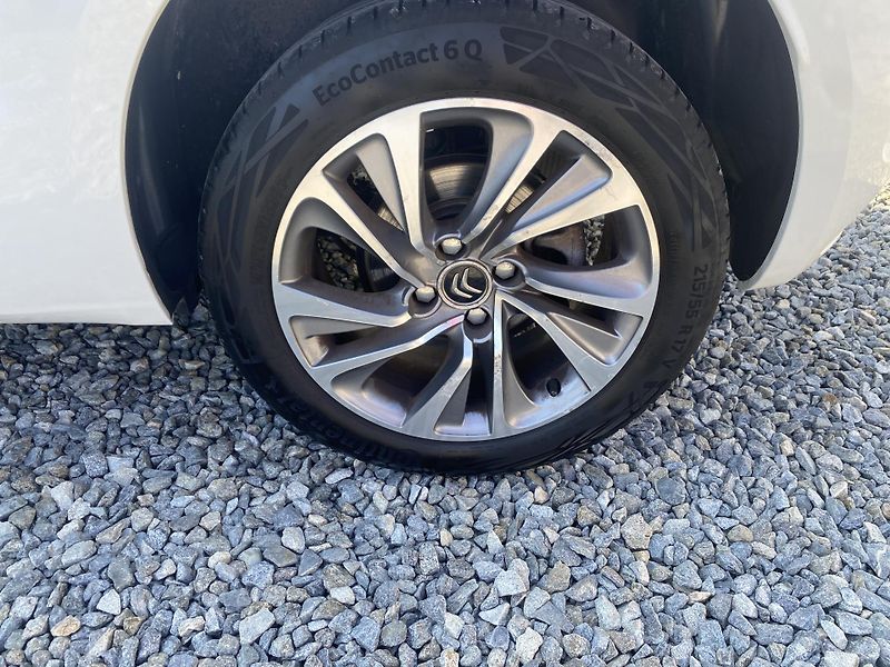 Citroën DS4 1.6i 16V 120PS EXCLUSIVE TOP!! - fotka 36 z 160