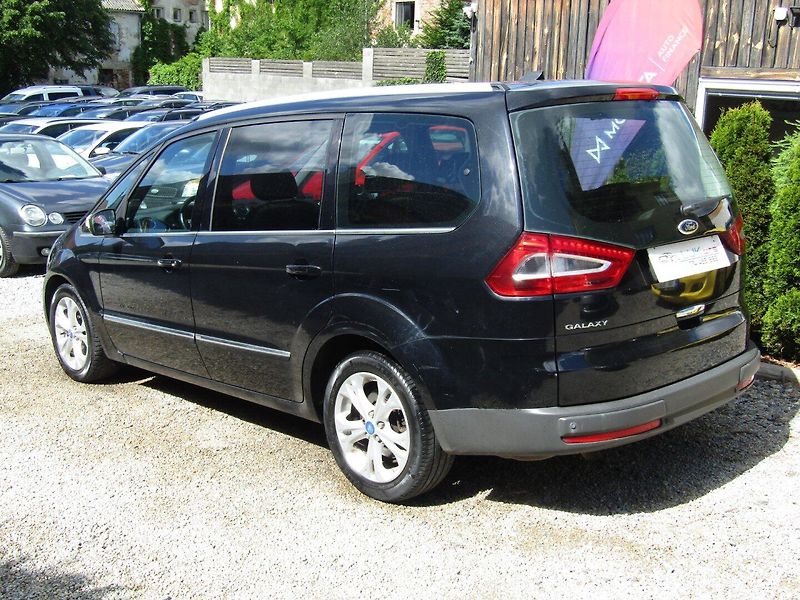 Ford Galaxy (2011) 2.0 TDCi 103kW 7MÍST - fotka 5 z 38