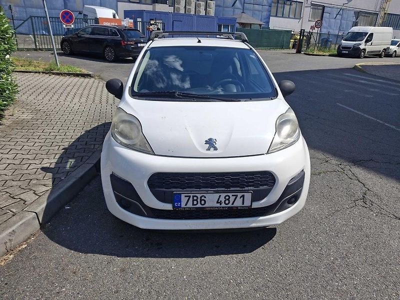 Peugeot 107 1,0 7B64871 - fotka 1 z 17