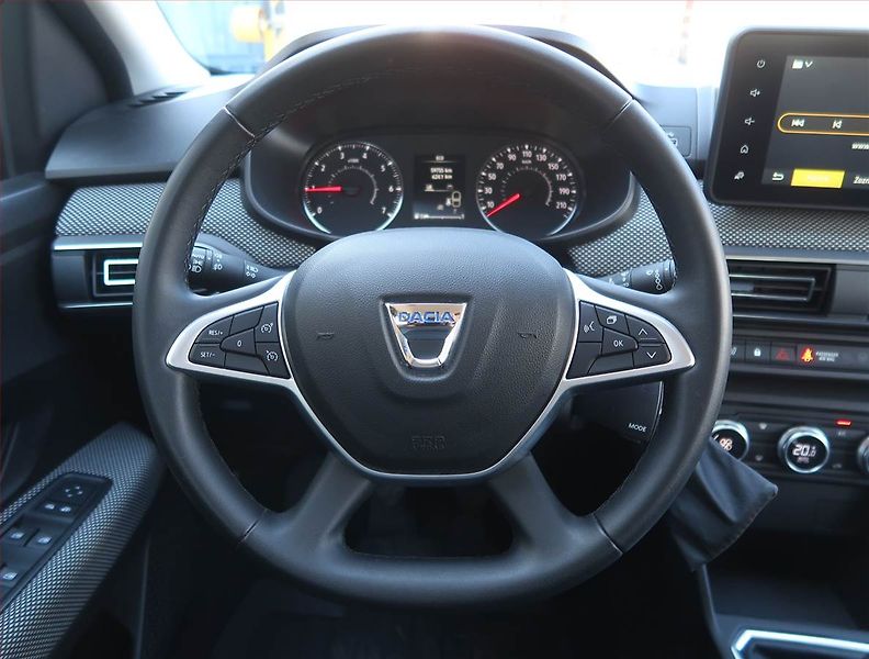 Dacia Sandero (2022) 1.0 TCe, Tempomat - fotka 16 z 18