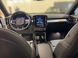 Volvo XC40 (2026) 2,0 B3 Plus Dark  8247 - náhled 10