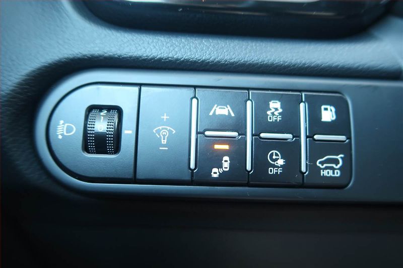 Kia XCeed (2025) Plug-in-Hybrid, DPH, Navigace - fotka 16 z 25