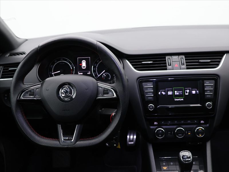 Škoda Octavia 2,0 TSI RS Challenge 1.Maj. - fotka 21 z 28