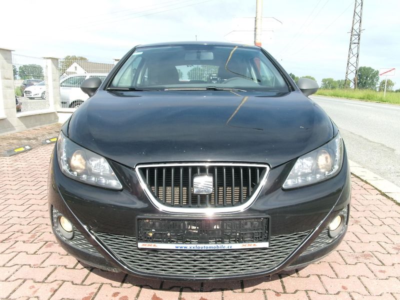 Seat Ibiza (2011) 1,6TDI KLIMA BT USB TEMP - fotka 3 z 29