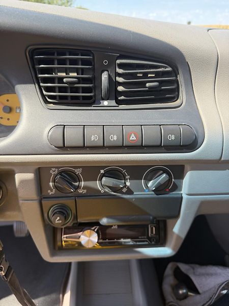 Škoda Felicia (2000) FUN 1,6MPI KOMPLETNÍ RENOVACE - fotka 66 z 83