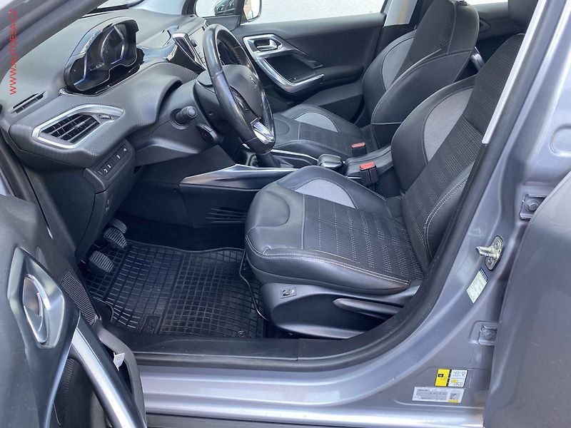 Peugeot 2008 (2014) 1.6VTi, AC, park.čidla - fotka 9 z 18