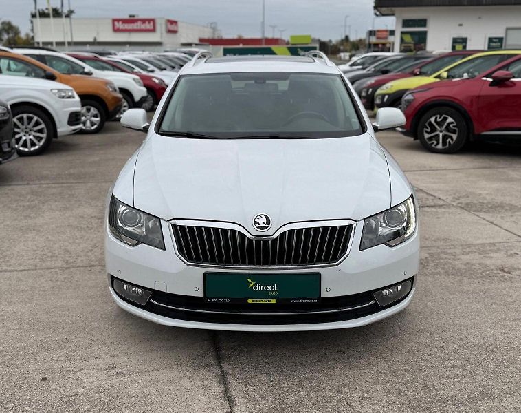Škoda Superb - fotka 4 z 15