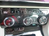 Škoda Superb 2,0 TDI, L&K,serv.historie,CZ - náhled 31