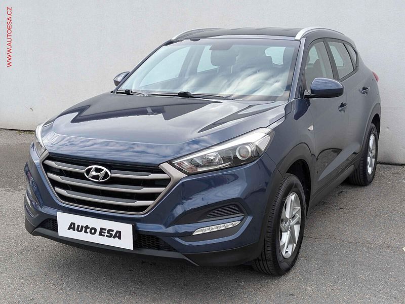 Hyundai Tucson (2018) 1.6GDi, AC, výhřev sed - fotka 3 z 18