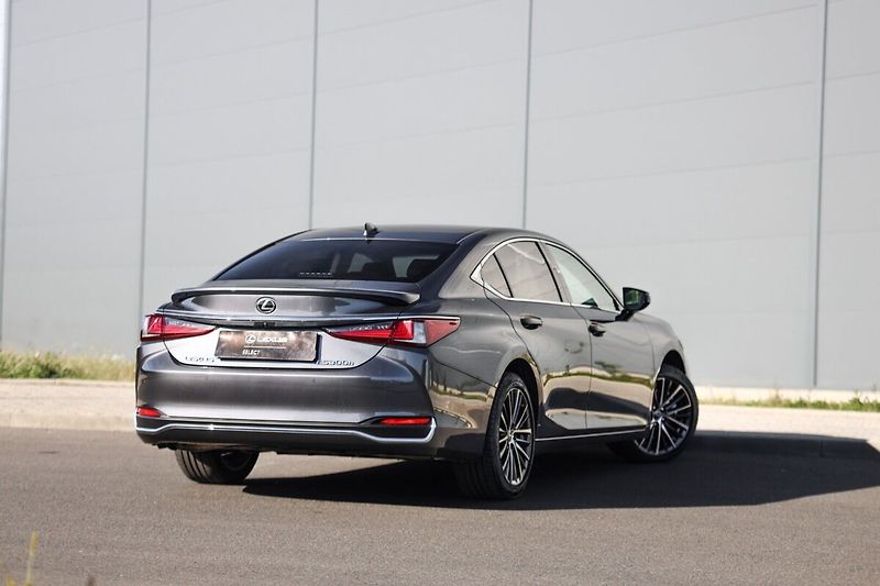 Lexus ES 300h 300H 2,5 HEV LIMITED EDITION - fotka 4 z 26