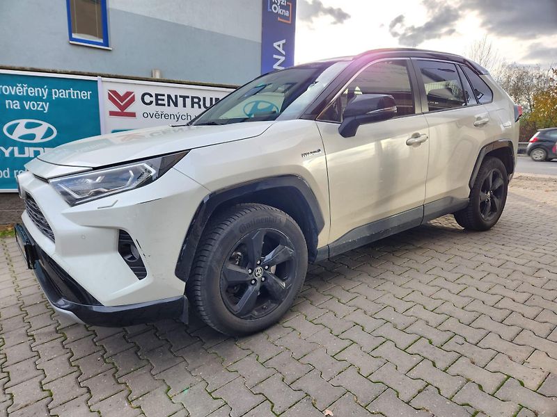 Toyota RAV4 (2021) 2.5-HYBRID-1.MAJ-KŮŽE-AUTOMAT - fotka 5 z 22