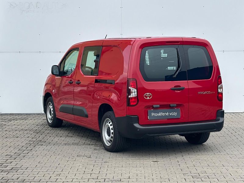 Toyota ProAce City 1.5 D-4D Extra CrewCab Active - fotka 7 z 25