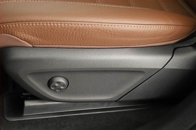 Mercedes-Benz GLS (2025) 450 d 4MATIC, AMG, KEYLESS - fotka 25 z 31